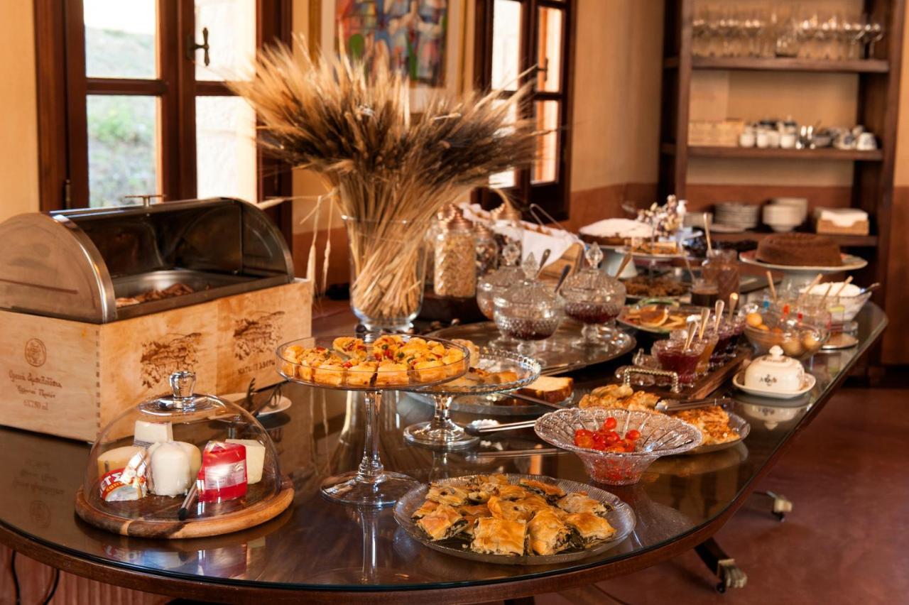 Katogi Averoff Hotel & Winery 美特索文 外观 照片