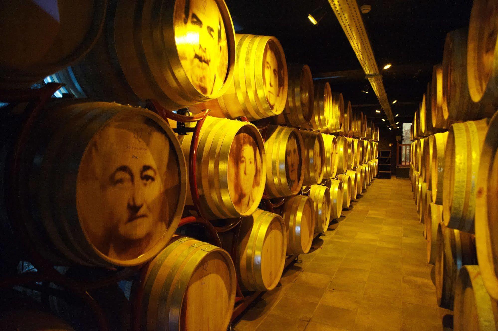 Katogi Averoff Hotel & Winery 美特索文 外观 照片